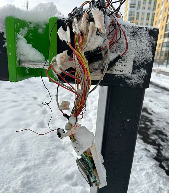 В Академическом районе Екатеринбурга благодаря системе наблюдения удалось вычислить вандалов