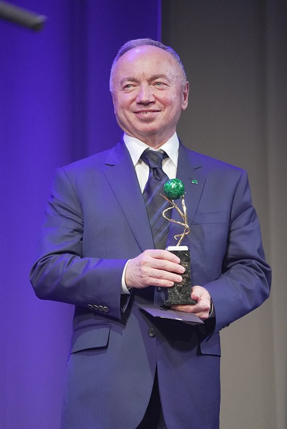 Глава «Атомстройкомплекса» Валерий Ананьев получил премию «Человек года» в номинации «Новаторство»