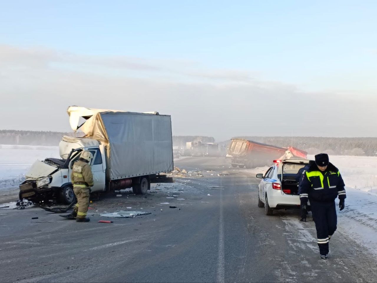 На трассе Екатеринбург — Тюмень в ДТП попали восемь автомобилей