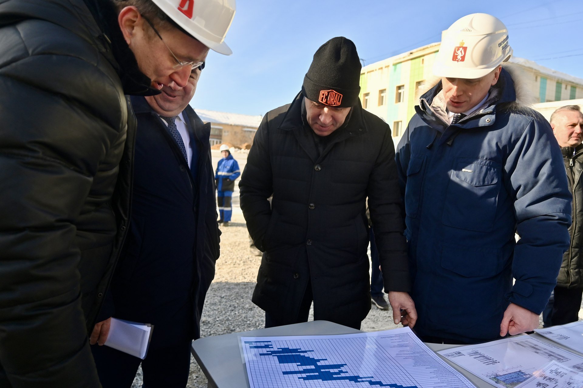 Свердловский губернатор Евгений Куйвашев заложил первый камень в основание нового корпуса центральной городской больницы Верхней Пышмы