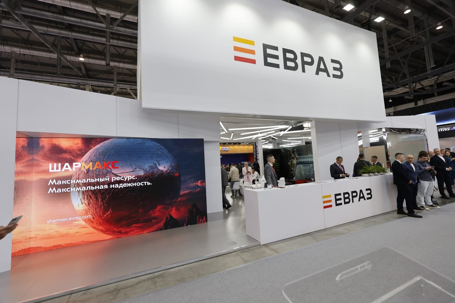 Затраты ЕВРАЗа на социальные программы в 2025 году превысят 3 млрд рублей