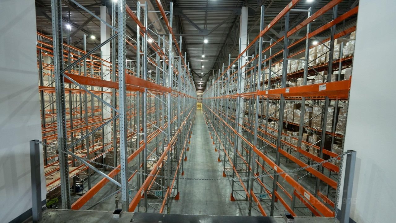 В Екатеринбурге выставили на продажу склады «Сима-ленда» за 5 млрд рублей