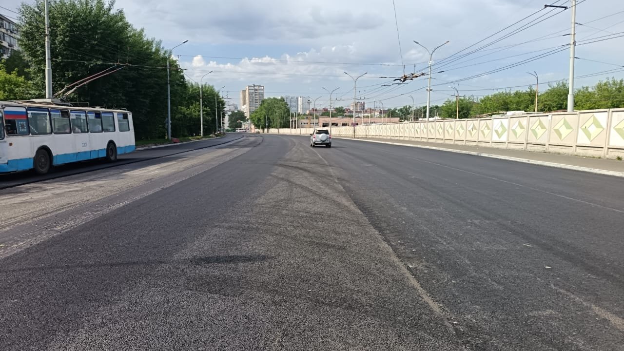 «Атомстройкомплекс» отремонтирует шесть дорожных участков в Екатеринбурге площадью более 70 тыс. кв. метров «Атомстройкомплекс» отремонтирует шесть дорожных участков в Екатеринбурге площадью более 70 тыс. кв. метров