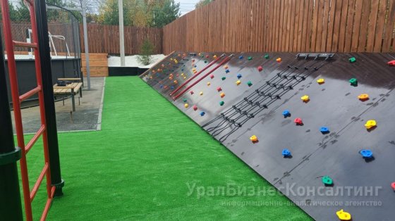 В Первоуральске построен многофункциональный корт