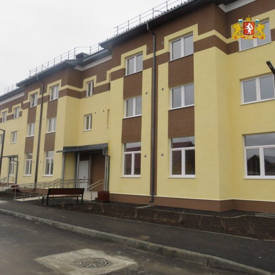 Девять семей свердловского поселка Верхние Серги переехали в новые квартиры